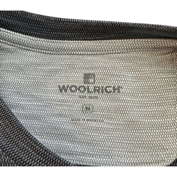 Woolrich Men's Crewneck T-shirt Size Medium Textured Gray Comfort Stretch - Picture 2 of 5